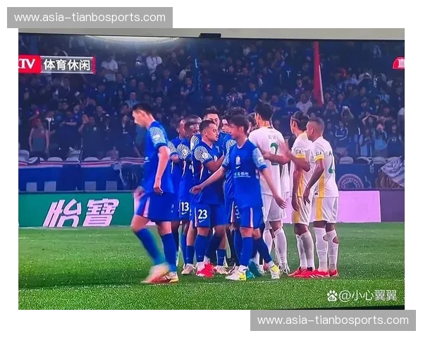 申花与国安：中国足球的蓝色与黄色交响曲